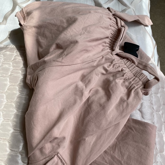 Belted Cream/Light Pink Cargos with bucket belt - Picture 4 of 5